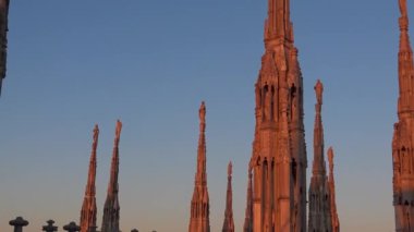 İtalya, Milan, 13 Şubat 2020, CORONA VIRUS gelmeden önce Duomo 'nun çatısından görüntü ve ayrıntılar
