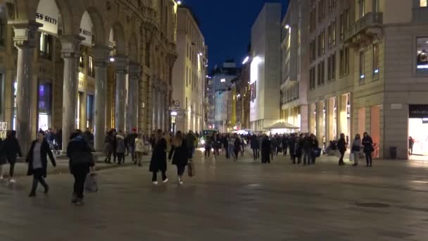 Italien Mailand Februar 2020 Blick Auf Touristen Einkaufszentrum Vor Der — Stockvideo