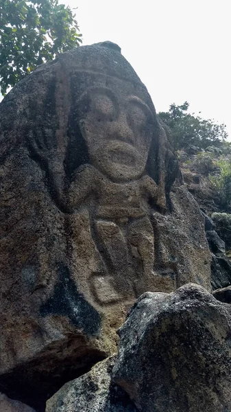 Blízko Starobylého Petroglyfu Známého Jako Chaquira Lidská Postava Obrovskýma Očima — Stock fotografie