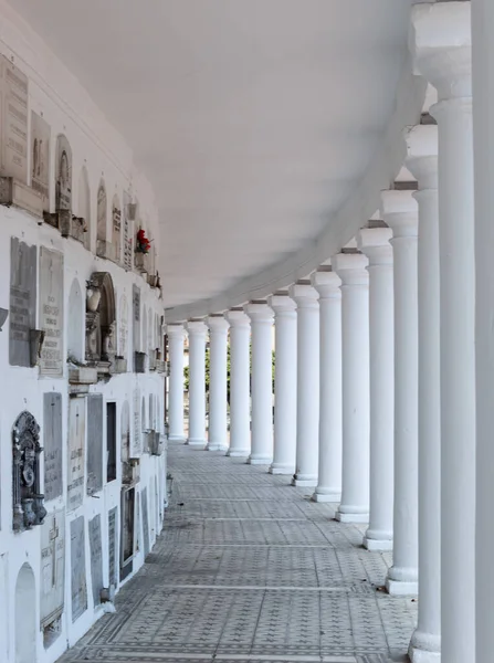 Ancien Columbariums Sous Forme Ovale Cimetière Central Situé Dans Ville — Photo