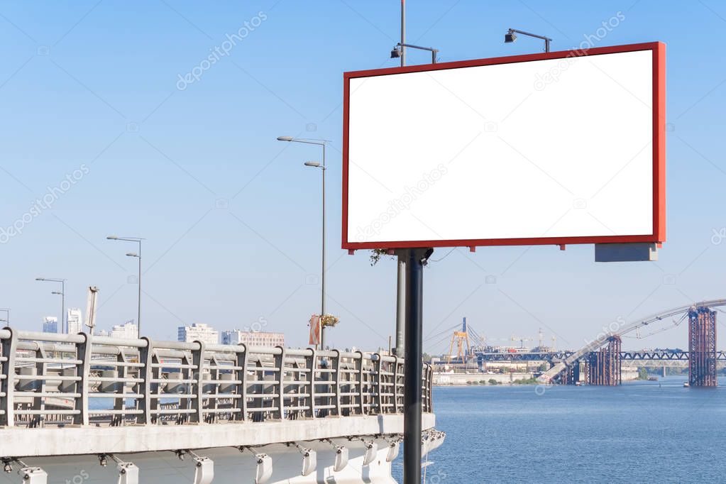 Empty big advertising banner outdoor city mockup template backgr