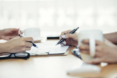 İş grafik tablo üzerinde incelenmesi