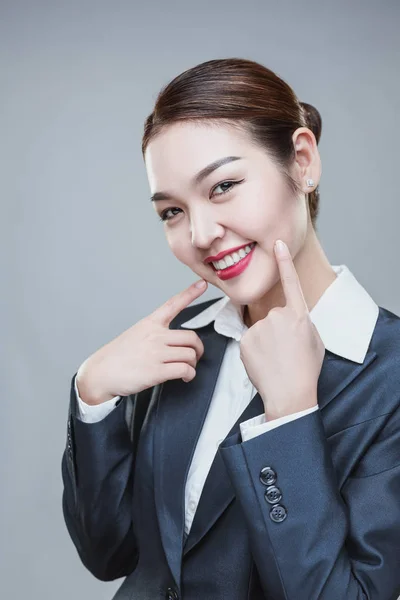 Portret Pięknej Uśmiechniętej Businesswoman — Zdjęcie stockowe