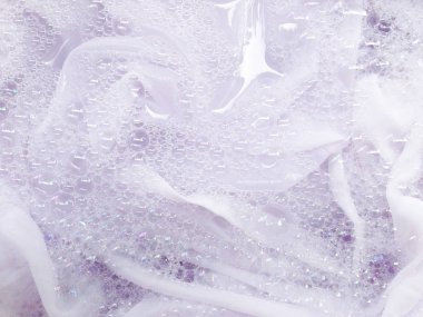 Yıkamadan önce bezi ıslat, beyaz bez. 