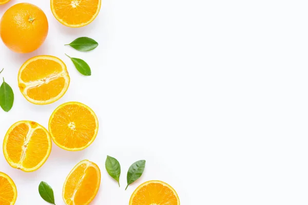 Fresh orange citrus fruit with leaves isolated on white backgrou — Stock Photo, Image
