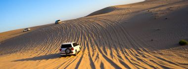 Safari turu çöl yoluyla