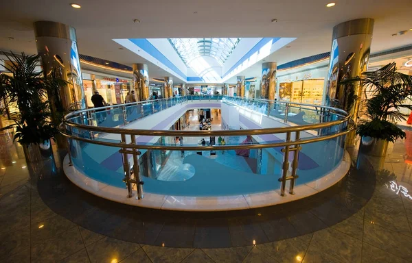 Marina Mall в Абу-Даби — стоковое фото