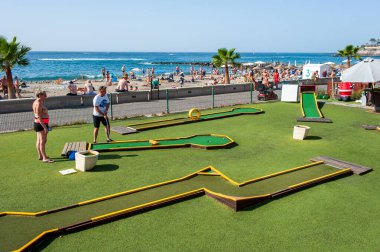 Torviscas bulvarında cüce golfü