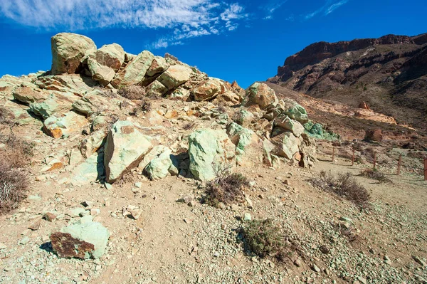 Grüne Felsen im Nationalpark — Stockfoto
