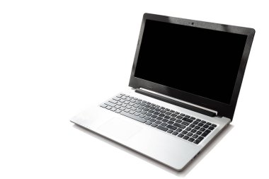 Beyaz arka planda bilgisayar (Laptop)