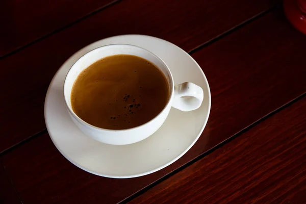 Tazza da caffè sul tavolo — Foto Stock