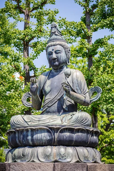 Estátua de Buda Templo de Asakusa em Tóquio, Japão Fotografia De Stock