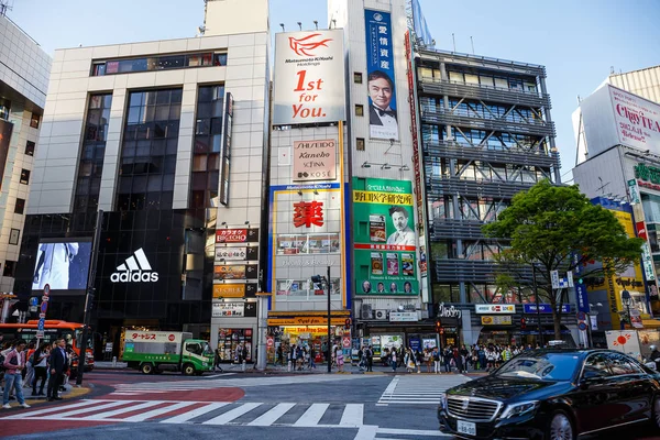 SHIBUYA - TOKYO - JAPAN - May 2, 2017: High angle view of Shibuy — Stock Photo, Image