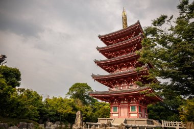  Tamana bölge Kumamoto ili bu tapınakta Japonya'nın en eski yerlerden biri. Kültürel miras uzun bir geleneği ile.