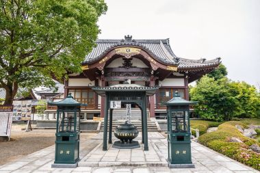  Tamana bölge Kumamoto ili bu tapınakta Japonya'nın en eski yerlerden biri. Kültürel miras uzun bir geleneği ile.