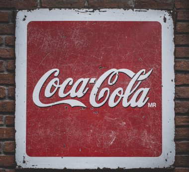 Bangkok-Tayland, Eylül 3,2017: eski durum duvar Coca Cola logosu Müzesi Ban Bang Khen Bangkok Tayland.