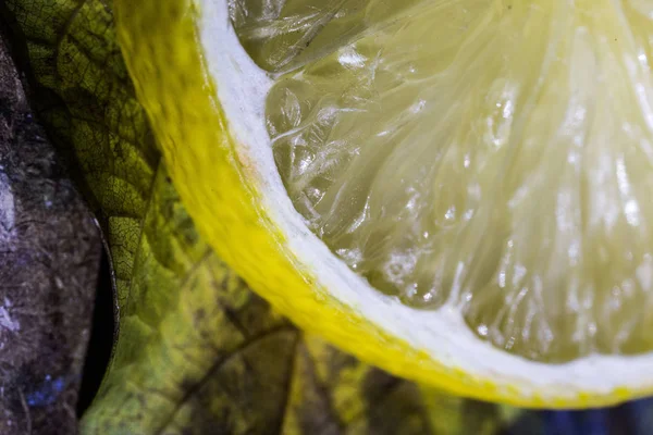 Citroen Macro Fruit Textuur Geel Peel Bubbels Strepen Schittering — Stockfoto