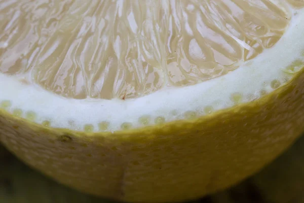 Citroen Macro Fruit Textuur Geel Peel Bubbels Strepen — Stockfoto
