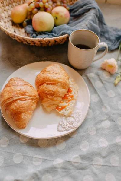 Two croissants on a plate — Stock Photo, Image