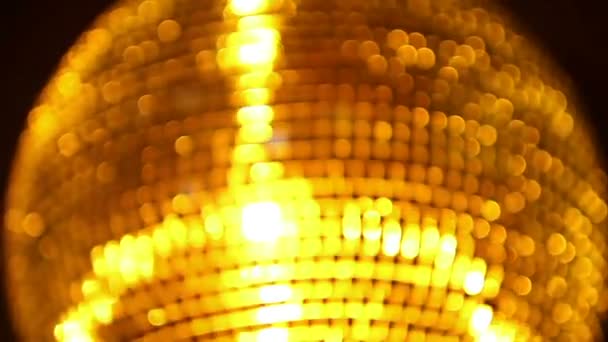 boule disco floue tournant 