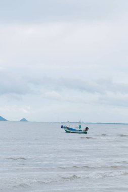 Küçük balıkçı teknesi