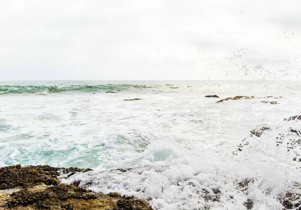 Eaux de mer agitées — Photo