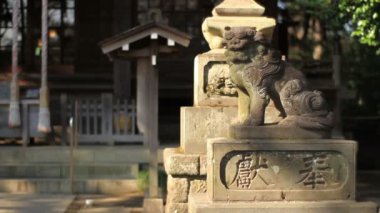 Bahçe köpek Komainu fulll Hikawa tapınak Nerima içinde ateş / fotoğraf makinesi: Canon Eos 7d