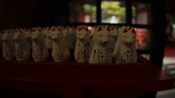 Guardian Fox Hie Shrine Close Shot Shallow Focus Handheld Uma — Vídeo de Stock