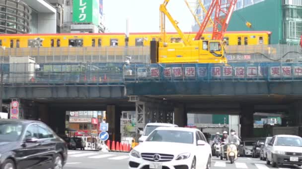 Bilar Kommer Och Går Miyamazuzaka Street Shibuya Mellersta Skott Dess — Stockvideo