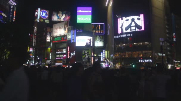 Shibuya Cruzando Noite Meio Tiro Foco Superficial Local Shibuya Tóquio — Vídeo de Stock