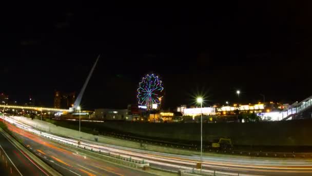 Ferris Wheel Highway Odaiba Tokyo Night Lapse Wide Shot Zoom — Vídeo de Stock