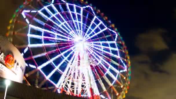 Ferris Wheel Odaiba Tokyo Night Lapse Low Angle Zoom Out — Stock Video