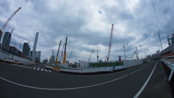 クレーンのタイムラプス 有明東側東京ロング シュートの傾きを東京市内に位置 時間経過 カメラ キヤノン Eos — ストック動画