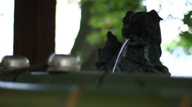 Chozuya Japon tapınak içinde / onun Tokyo geleneksel bir konumda. fotoğraf makinesi: Canon Eos 7d