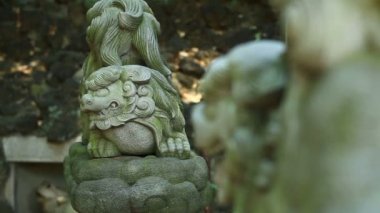Heykel guardian angel adlı Shinagawa tapınak Tokyo / onun Tokyo geleneksel bir konumda. fotoğraf makinesi: Canon Eos 7d