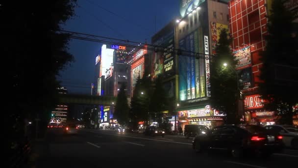 東京の秋葉原通り 東京市内に位置 カメラ キヤノン Eos — ストック動画
