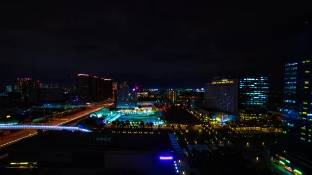Un lapso de tiempo nocturno del paisaje urbano en la ciudad urbana de Ariake Tokyo — Vídeo de stock