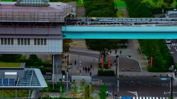 Un timelapse di strada della città presso la città urbana di Ariake Tokyo giorno long shot — Video Stock