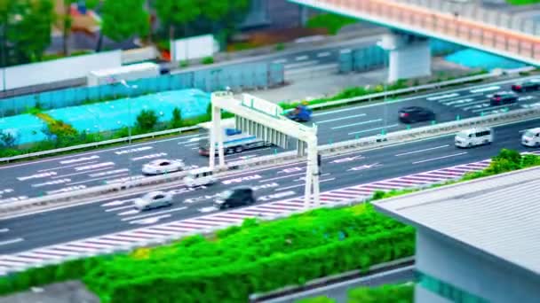 Un timelapse di strada della città alla città urbana come in miniatura in Ariake Tokyo turno di inclinazione diurna — Video Stock