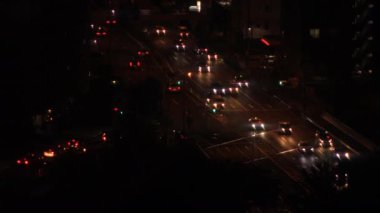 Shinagawa Tokyo yüksek açılı bir gece şehir manzarası.