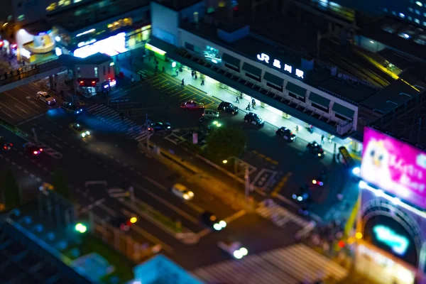 Ein nächtlicher panoramablick auf die städtische stadt in tokyo high angle tilt shift — Stockfoto