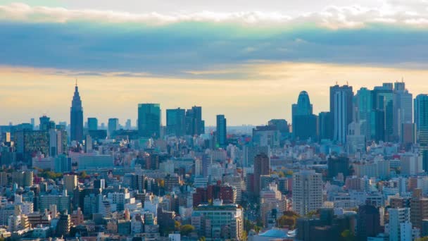 Tokyo yüksek açılı, uzun açılı şehir manzarasının zaman çizelgesi — Stok video