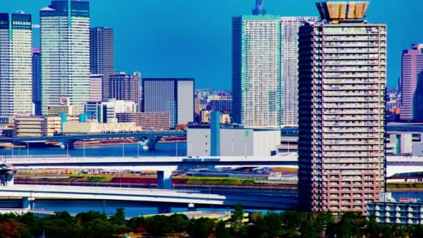 En timelapse av motorvägen vid den urbana staden i Tokyo långskott lutning — Stockvideo