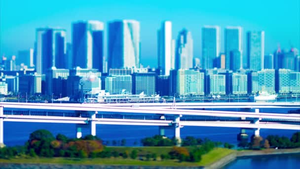 En timelapse av miniatyr motorvägen i staden Tokyo tiltshift — Stockvideo