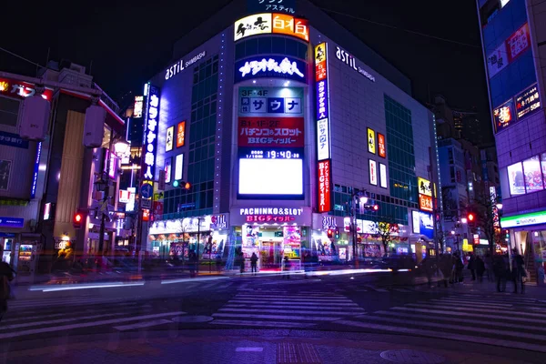 Shinbashi Tokyo 'da neon bir cadde. — Stok fotoğraf