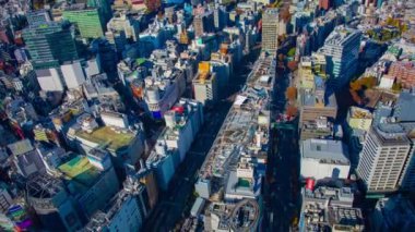 Tokyo kentindeki şehir manzarasının zaman çizelgesi. Yüksek açılı geniş açılı zoom.