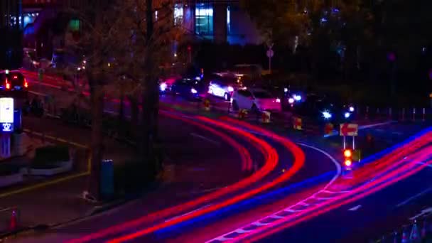 Ночной хронометраж неоновой улицы в центре города Сибуя Токийский длинный наклон — стоковое видео