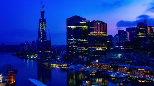 A sunrise timelapse of bay área at Darling harbour in Sydney high angle wide shot zoom — Vídeos de Stock