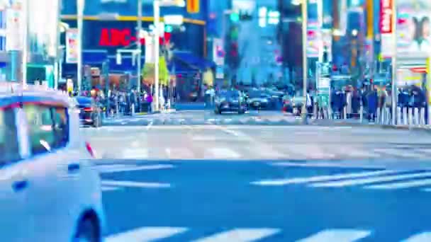 Uma cronologia do cruzamento na cidade urbana em Shinjuku Tóquio tiltshift zoom — Vídeo de Stock