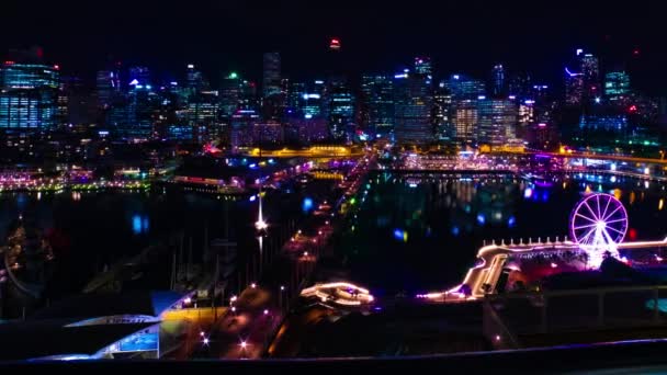 Nocny timelapse panoramicznej zatoki w Darling Harbour w Sydney wysoki kąt panoramiczny strzał panoramiczny — Wideo stockowe